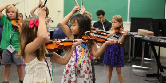 Violin class - bows on heads